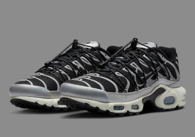 Nike Air Max Plus Lace Toggle 39Black Metallic Silver39  A140